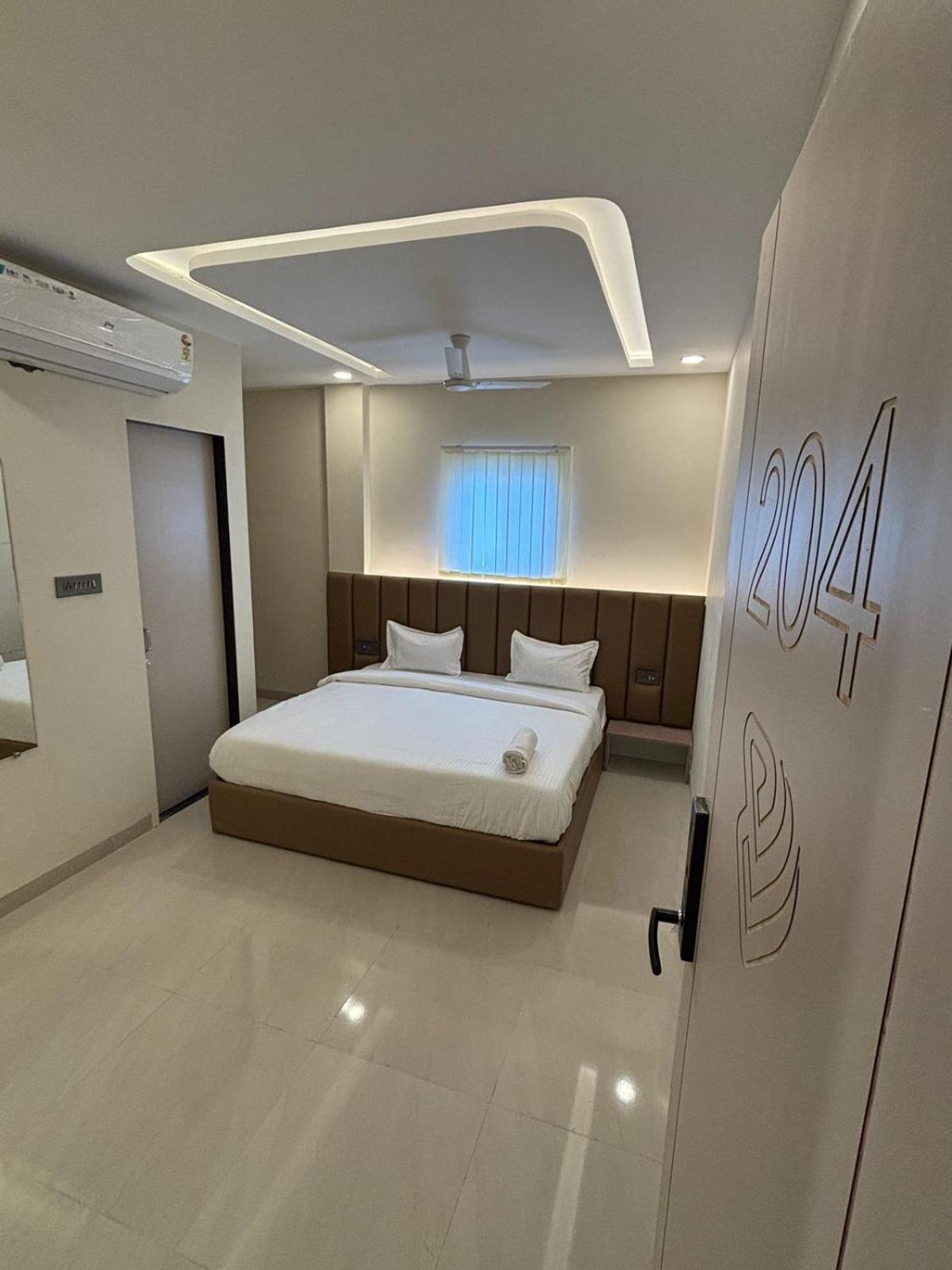 Hotel Vilaasitaa Vijay Nagar Indore Extérieur photo
