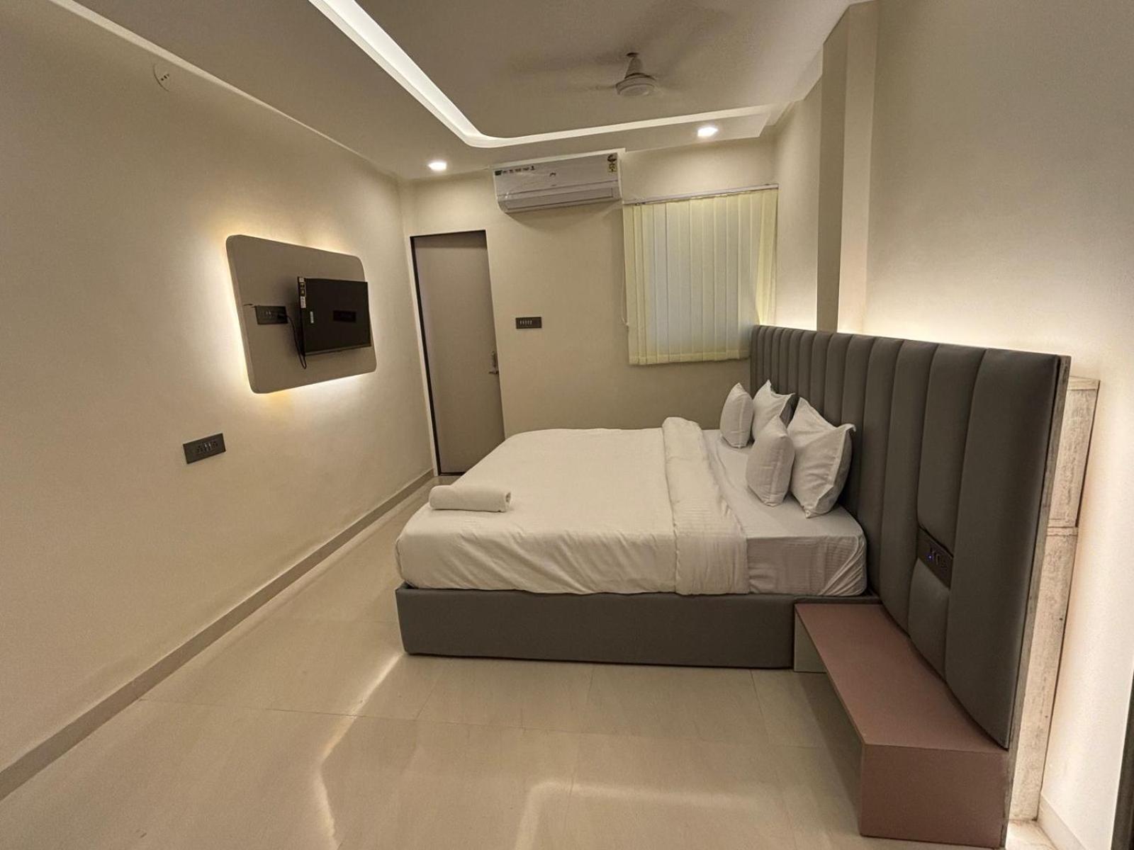 Hotel Vilaasitaa Vijay Nagar Indore Extérieur photo