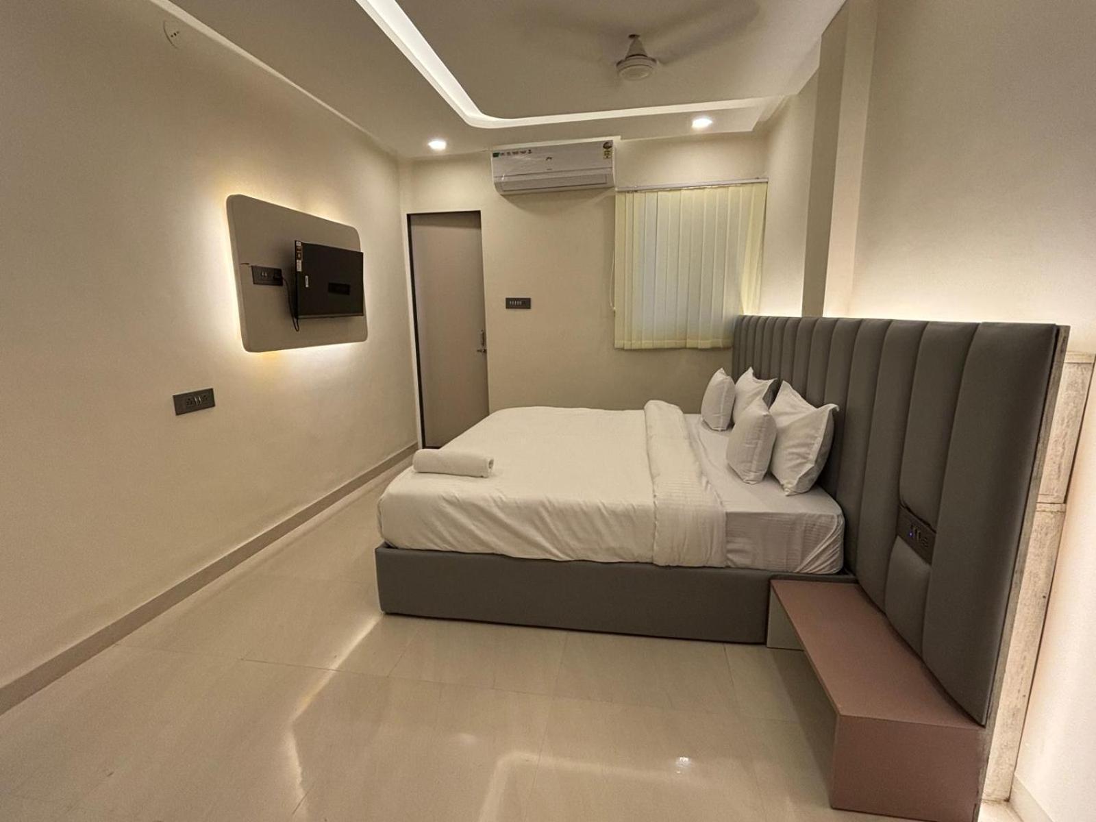 Hotel Vilaasitaa Vijay Nagar Indore Extérieur photo